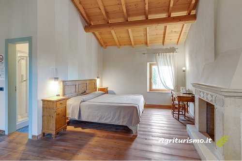 Agriturismo Cascina Girolda A Peschiera Del Garda Verona Veneto