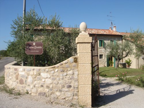 Agriturismo Cascina Girolda A Peschiera Del Garda Verona Veneto